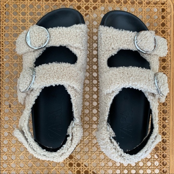 Bloggers favorite zara fluffy buckle sandals
